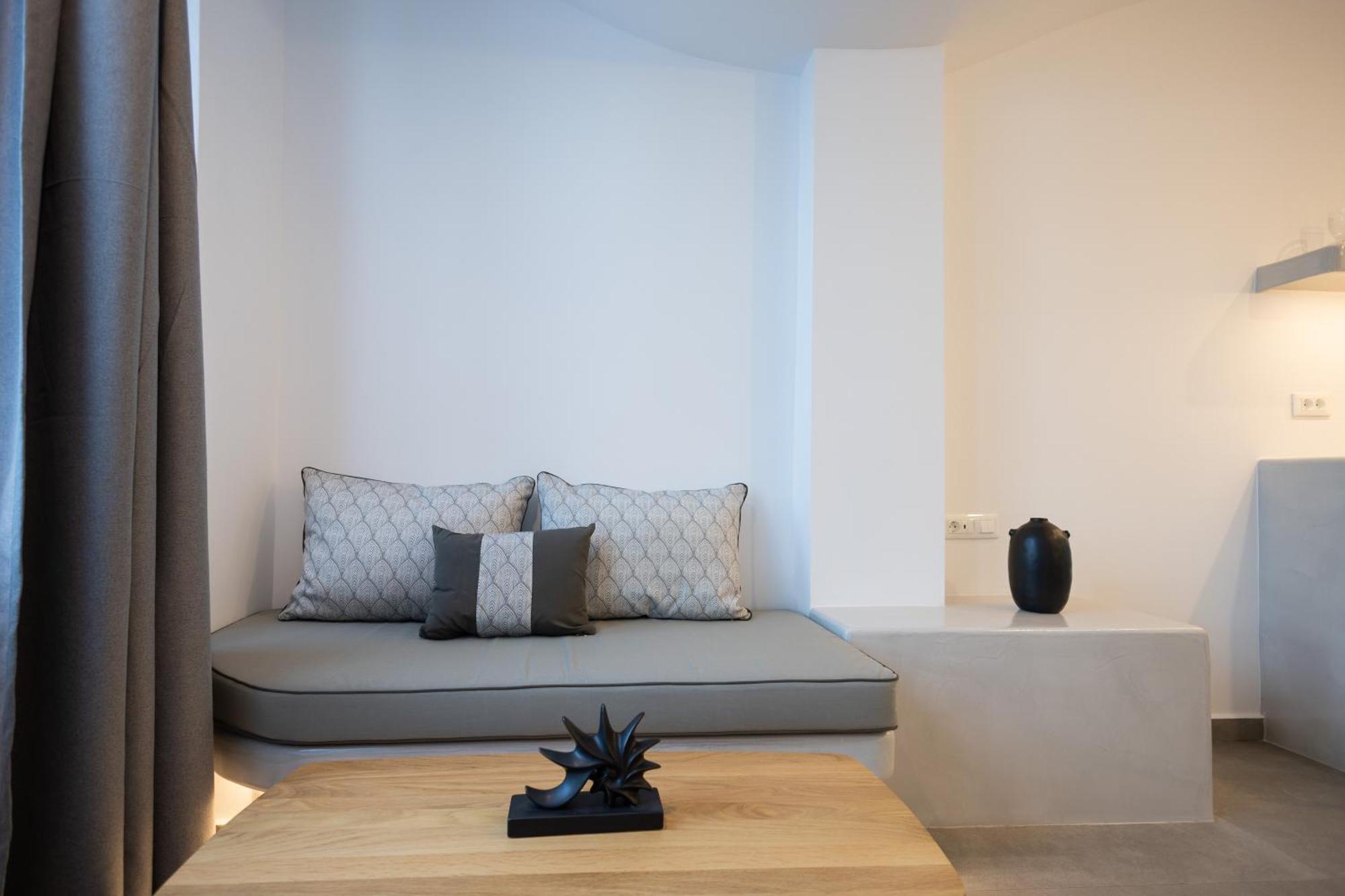 Soil Of Sun Luxury Villas Меґалохорі Номер фото